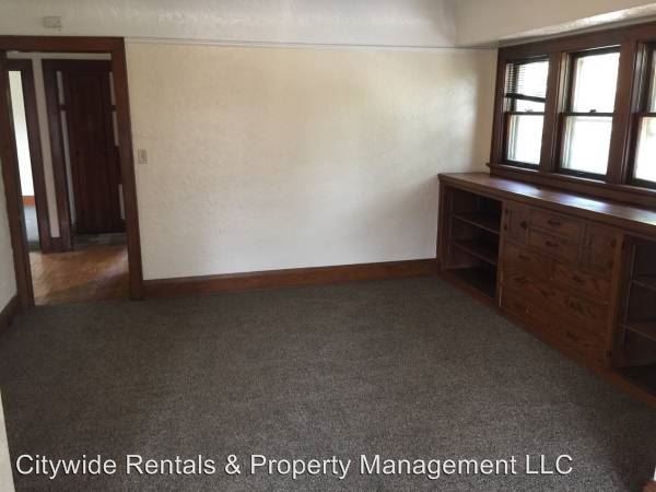 Building Photo - 2977 N 60th St