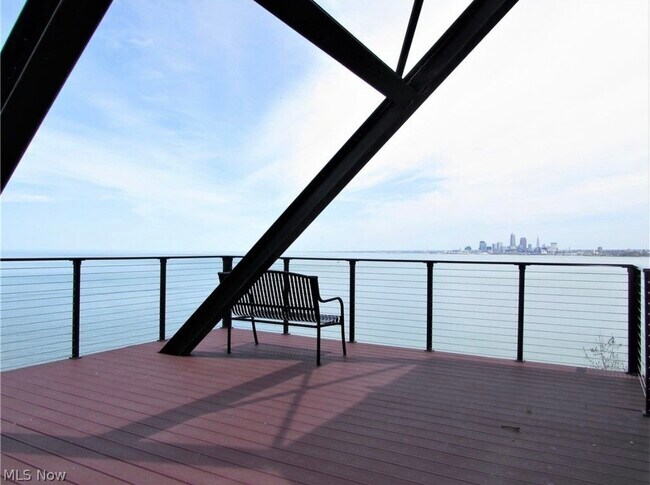 Building Photo - 12500 Edgewater Dr