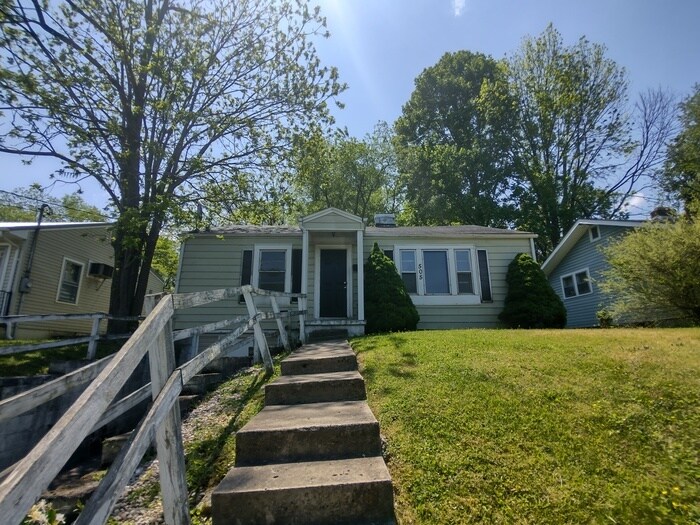 Foto principal - 505 W Highland Rd