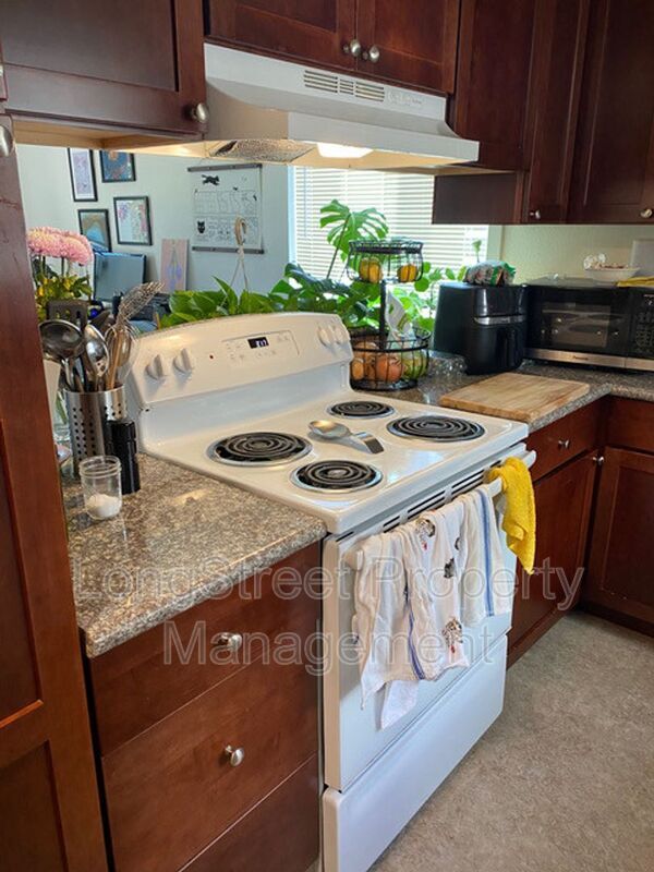 Foto del edificio - 654 SW 7th St