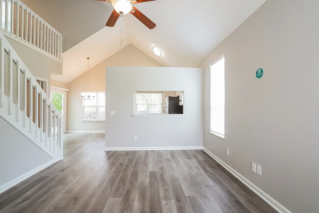Building Photo - Spacious 3-Bedroom Home in Smyrna
