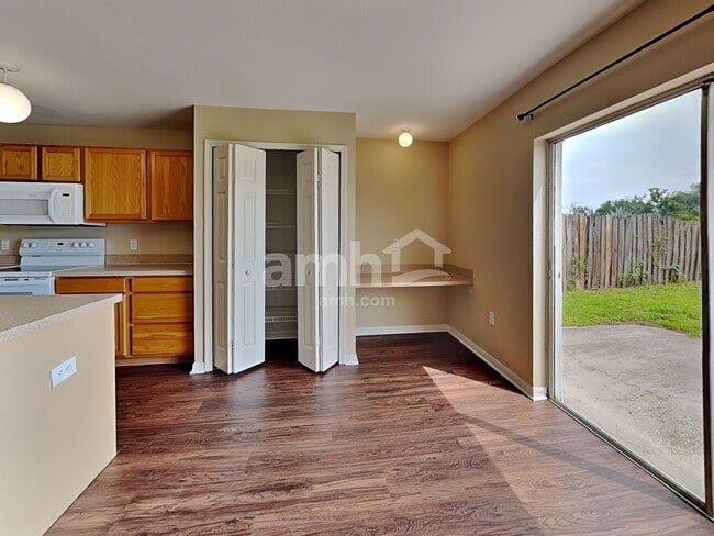 Foto del edificio - 11331 Ivy Flower Loop