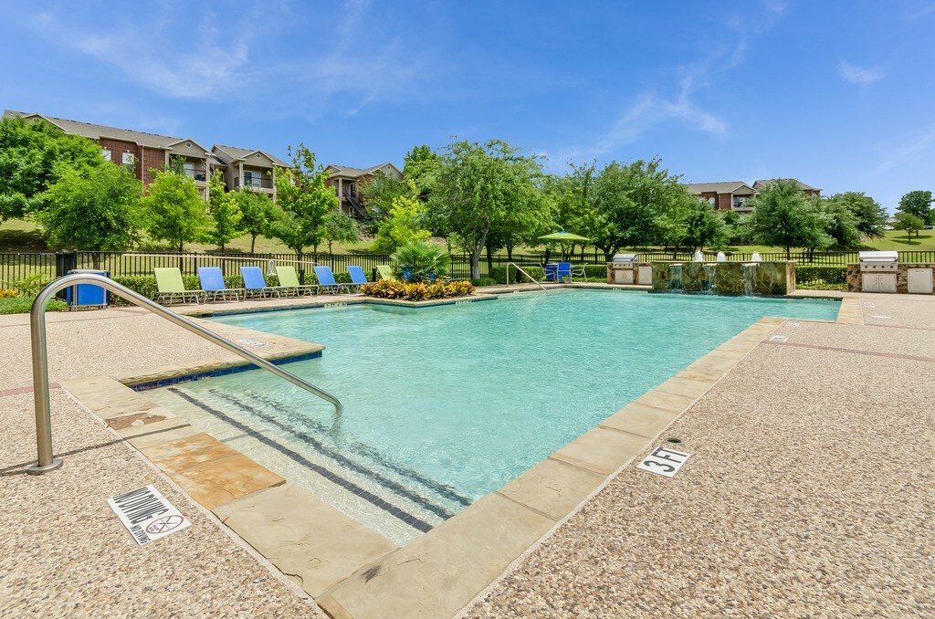 Foto principal - 941 W Yellow Jacket Ln