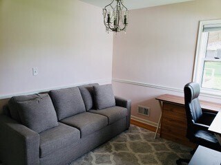 Foto del edificio - 2815 Merrill St