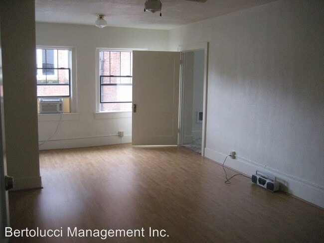 Building Photo - 241 High St NE