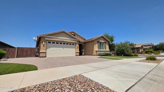 Building Photo - 20660 E Canary Way