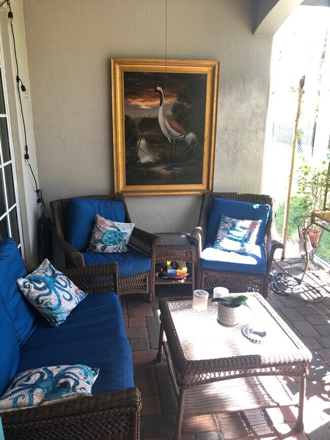 Screened in patio - 60 Lancaster Rd