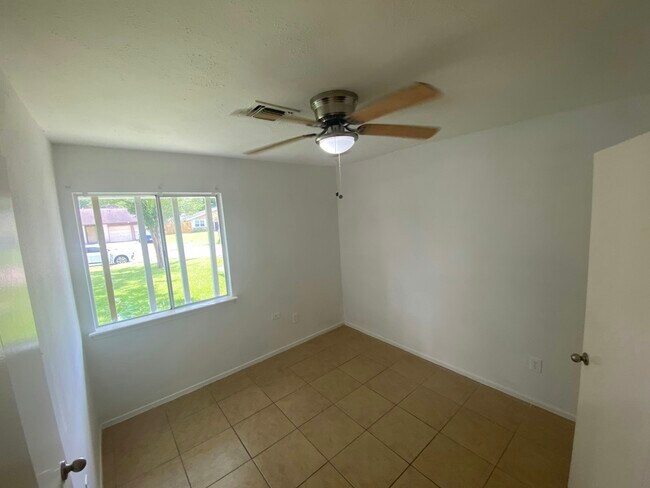 Foto del edificio - 11622 Sela Ln