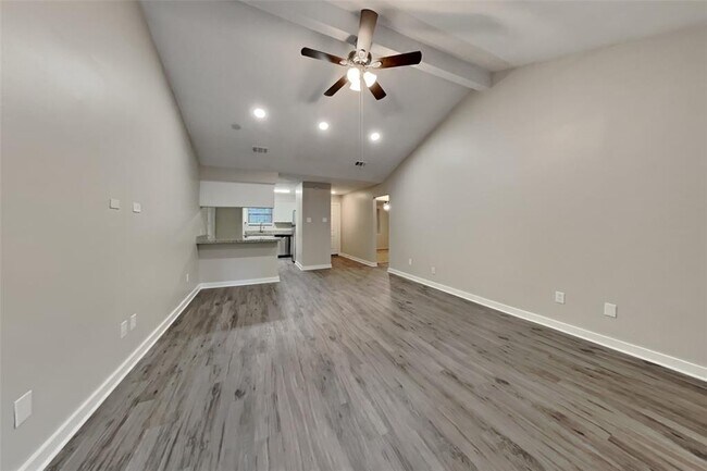 Foto del edificio - 16 Green Haven Dr