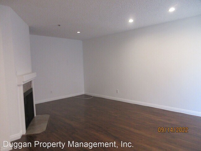 Building Photo - 2 br, 2 bath House - 7330 Eton Avenue #203