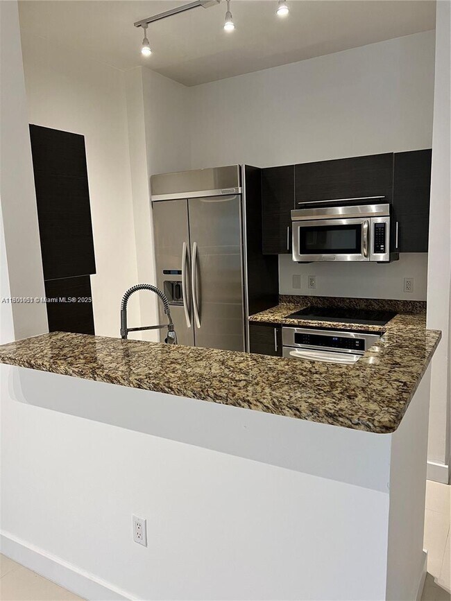 Building Photo - 550 Okeechobee Blvd