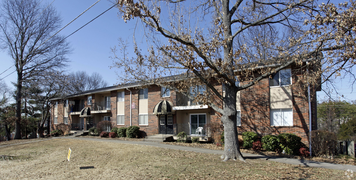 Building Photo - 8207 Elderberry Dr