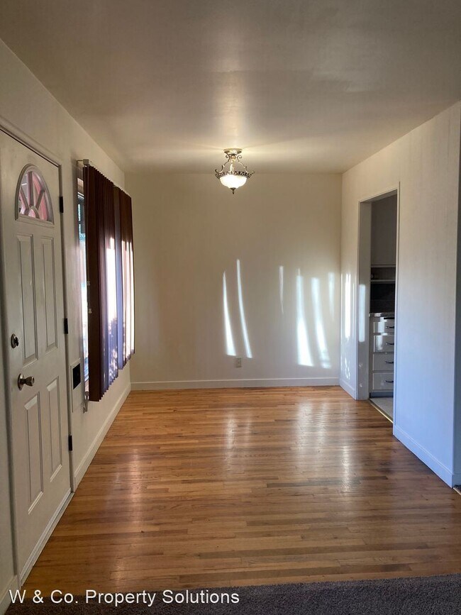 Foto del edificio - 3 br, 1 bath House - 1641 Fig Ave