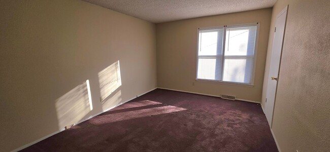 Foto del edificio - Spacious 3 Bedroom Home for $1095 in Southwest Springfield