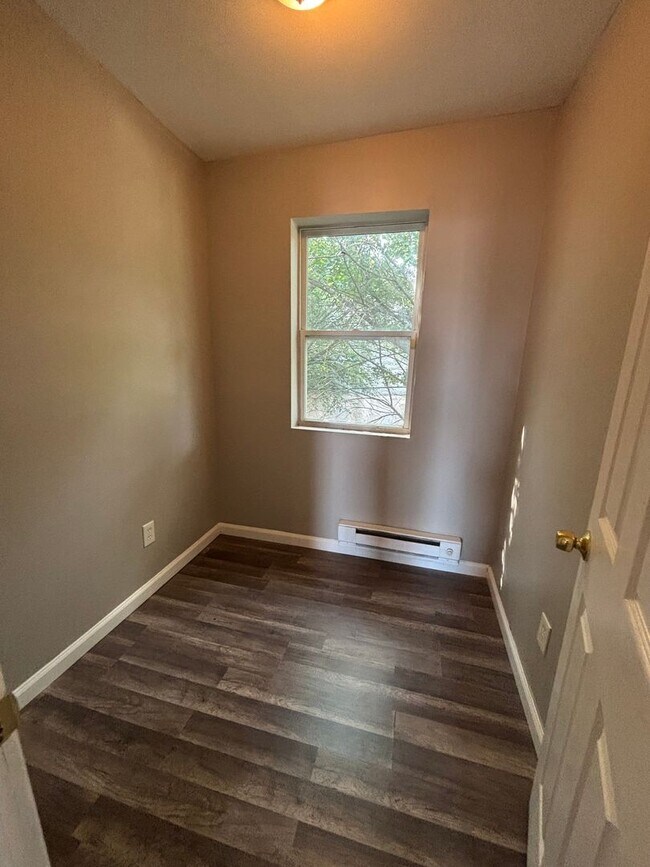 Foto del edificio - Cozy 2-Bedroom, 2-Bath Single-Family Home Near Fishtown – Available Now!