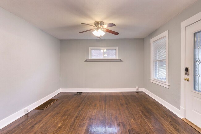 Foto del edificio - 2255 Yale Ave