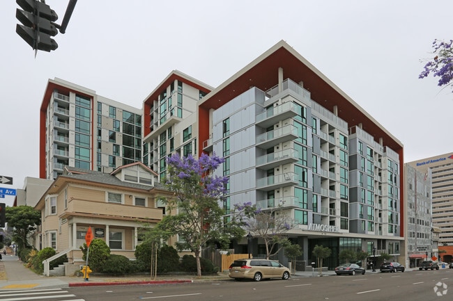 Building Photo - Atmosphere Apartments