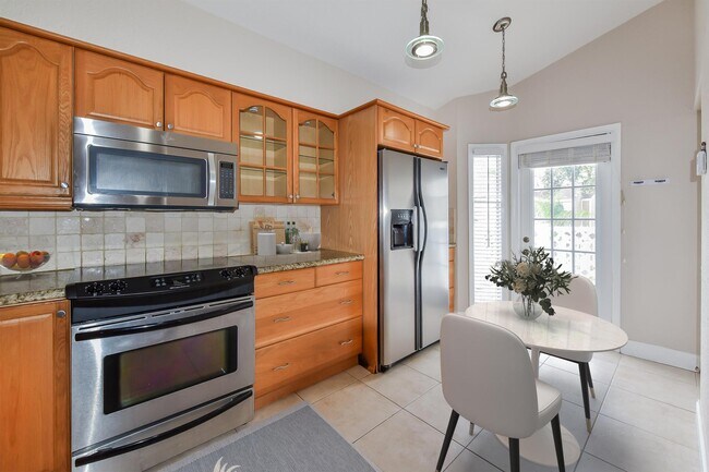 Building Photo - 5353 Buckhead Cir