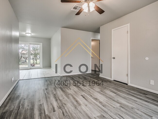 Building Photo - 609 W Greenwood Dr