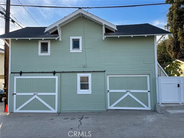 Building Photo - 5844 Newlin Ave