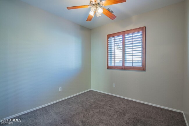 Building Photo - 2 br, 2 bath House - 4303 E Jasper Dr 1