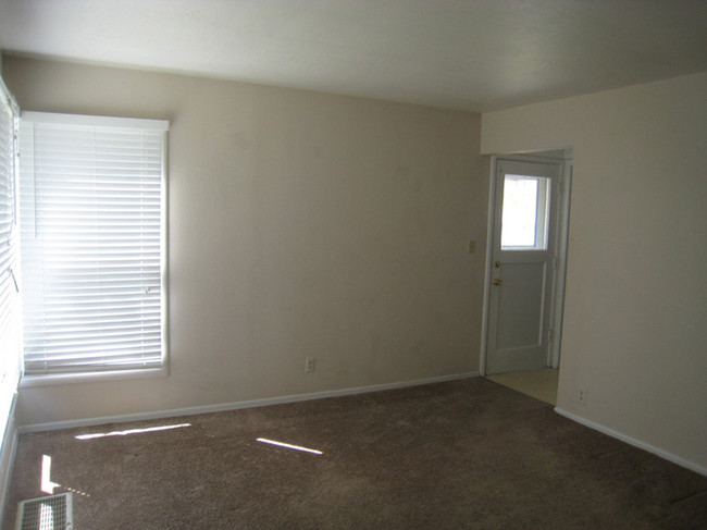 Foto del edificio - 5703 N Cannon St