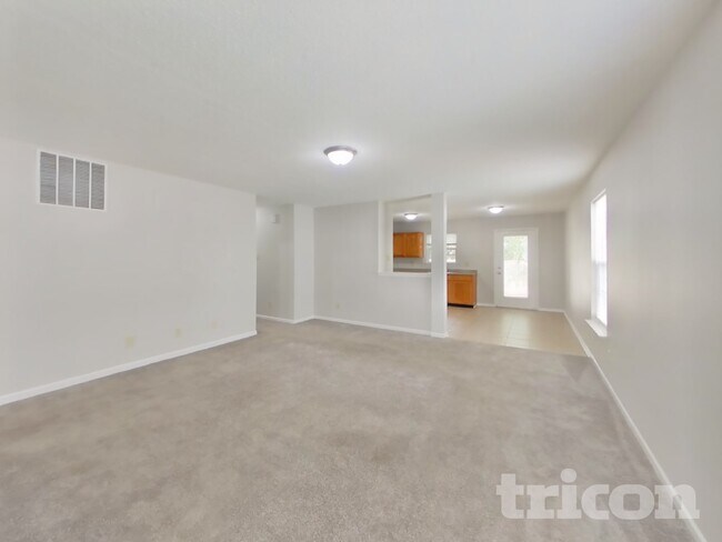 Foto del edificio - 2414 Summerwood Ln