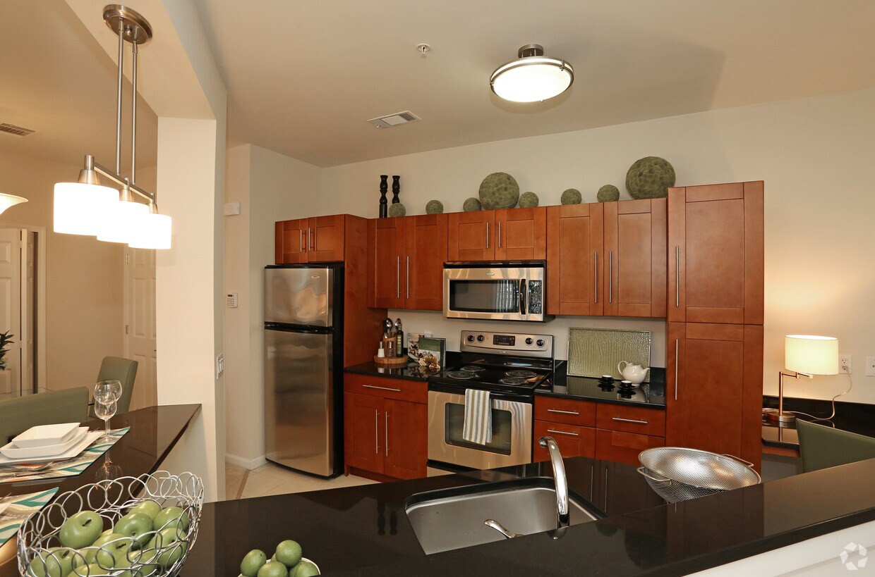 Knoll Crest Apartments in Middletown, CT