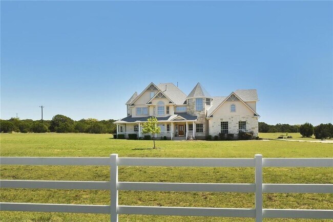 Foto del edificio - 805 Bell Springs Rd