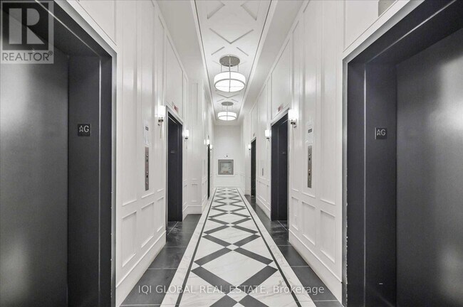 Photo du bâtiment - 955 Bay St.