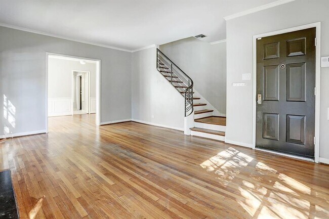 Foto del edificio - 2134 South Blvd