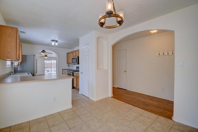 Building Photo - 6808 Candelia Ave NW