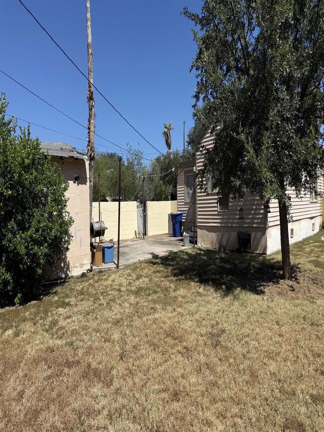 Building Photo - 1801 Galveston St