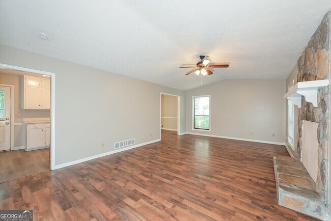 Building Photo - 5181 Incline Ct SW