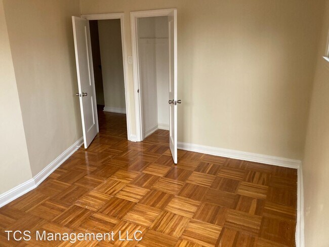Building Photo - 3 br, 2 bath House - 315 Barker Avenue