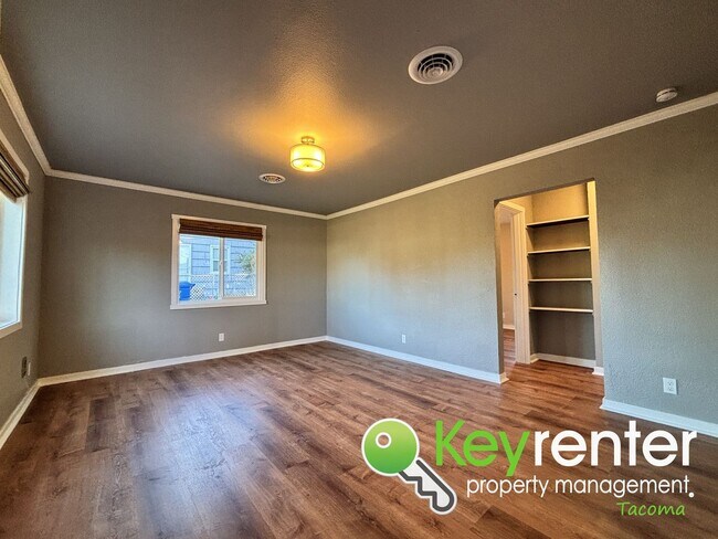 Foto del edificio - Charming 2 Bedroom Home for Rent in Tacoma...