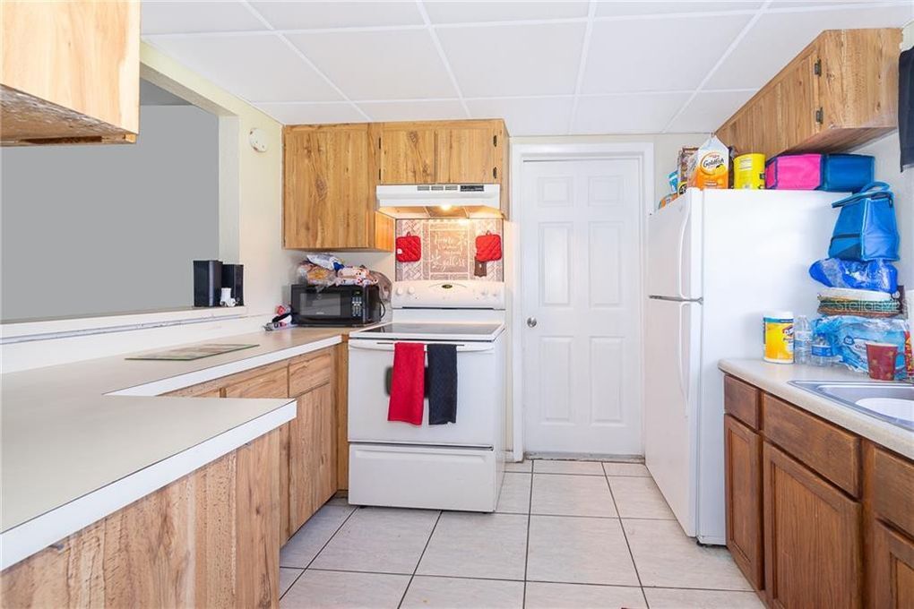 kitchen - 797 Lucaya Dr
