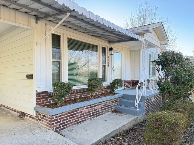 Building Photo - 2008 Brownwood Rd