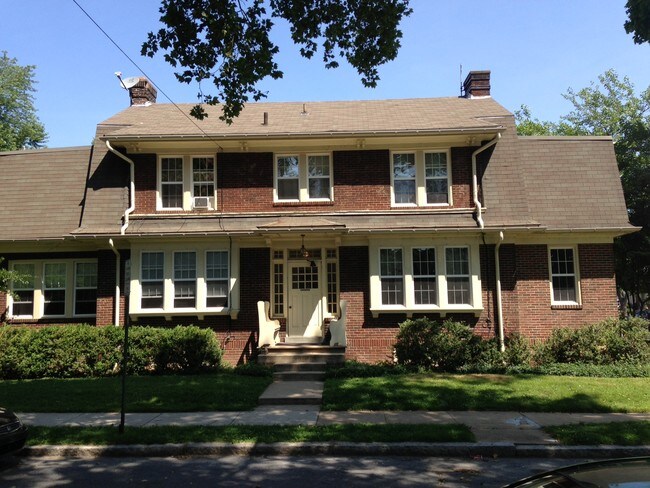 Building Photo - 2400 N 2nd St