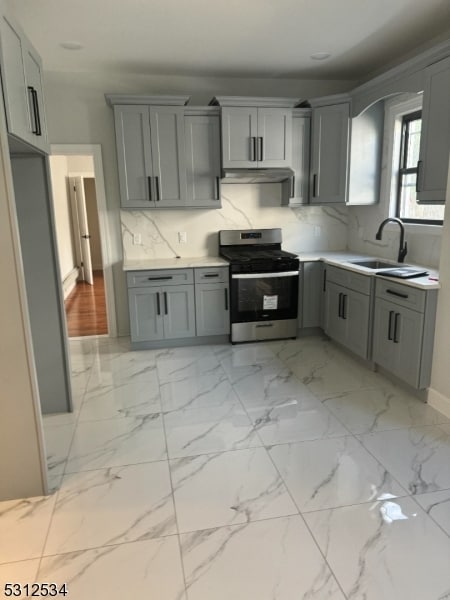 Foto principal - 594 E 25th St