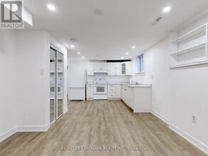 Building Photo - 58 London Rd