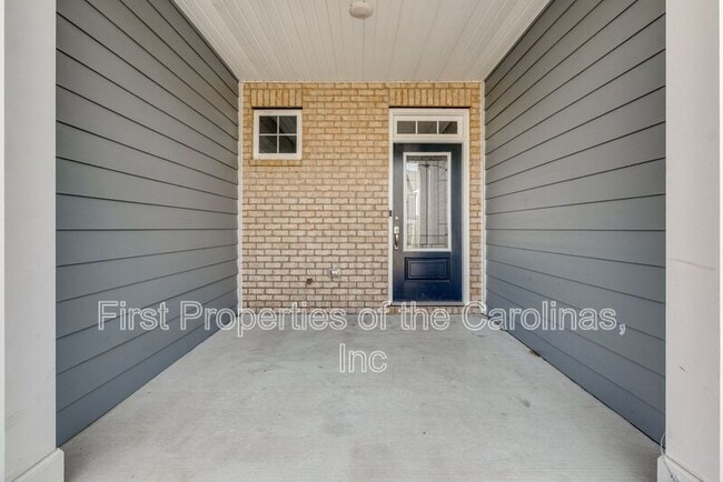 Building Photo - 807 Gable Oak Ln