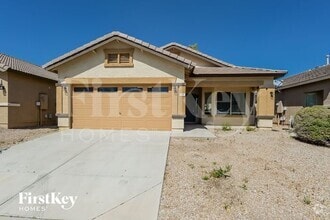 Building Photo - 838 E Payton St