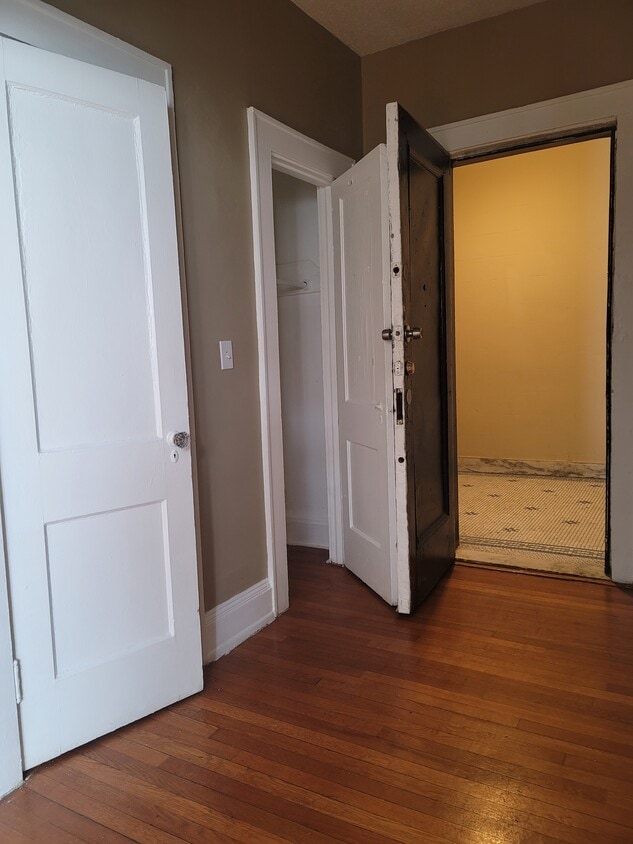 Primary Photo - 205 Washington Ave