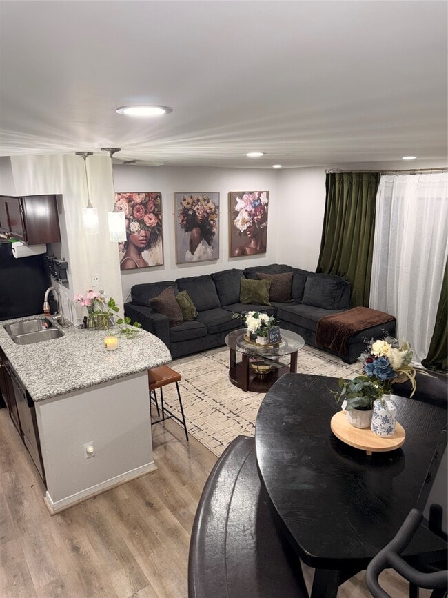 Building Photo - 3600 Jeanetta St