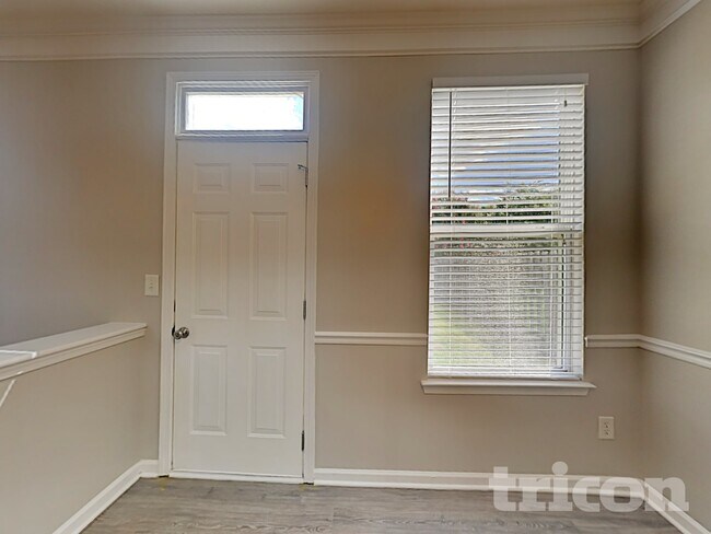 Building Photo - 2009 Moss Creek Dr