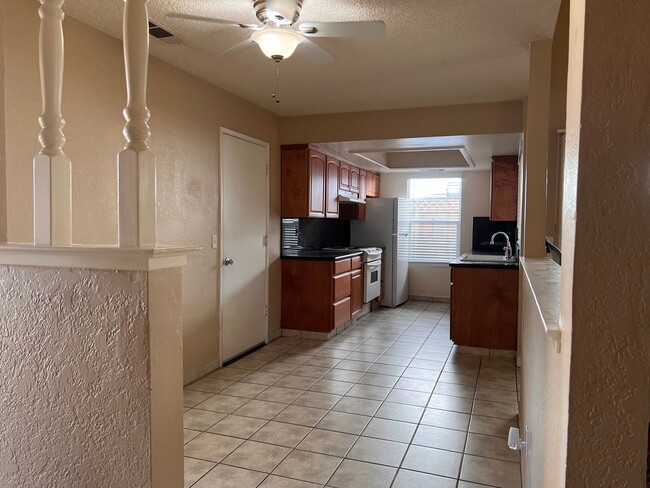 Foto del edificio - $2,195 Woodward Park 3 Bedroom Home - N. C...