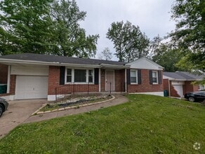 Building Photo - 9212 Longridge Dr