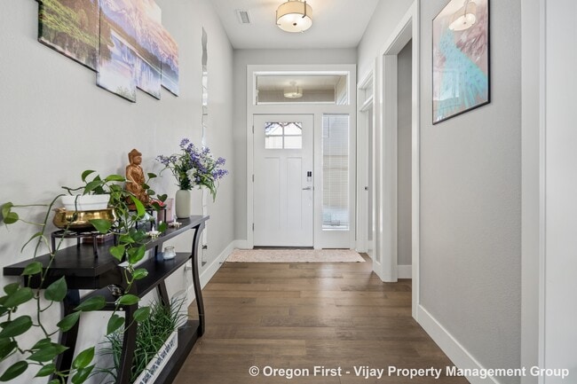 Building Photo - 16702 NW Trillium St