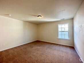 Building Photo - 1218 Clingman Dr